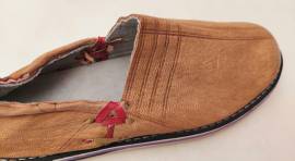Pantofole Babouche in vera pelle, artigianali marocchine per uomo. Pantofole Babouche in vera pelle, artigianali marocchine per uomo.
