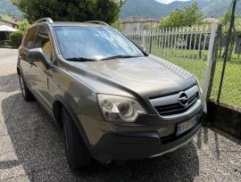 Opel Antara e BMW 520i Opel Antara e BMW 520i