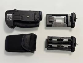 Nikon D850 + Obiettivo AF-S 35mm f/1.4G + battery grip Nikon D850 + Obiettivo AF-S 35mm f/1.4G + battery grip