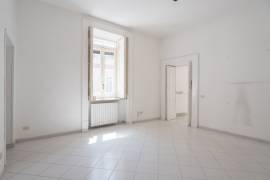 Villaricca Centro Storico Appartamento da ristrutturare con terrazzo Villaricca Centro Storico Appartamento da ristrutturare con terrazzo