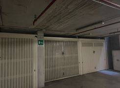 BOX AUTO  16  MQ  VIA ARGELATI 40  NAVIGLI VENDESI  BOX  AUTO   AFFITTATO  AD EURO  2000  ANNUI MISU