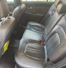 Vendo Kia Sportage anno 2013 in ottime condizioni generali, con 193.000 km. 