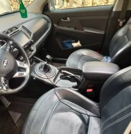 Vendo Kia Sportage anno 2013 in ottime condizioni generali, con 193.000 km. 