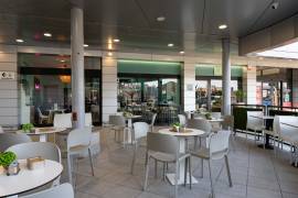 Ottima opportunità commerciale di ristorazione ad Alpignano Torino con buona visibilità 