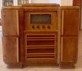 RESTAURO RIPARAZIONE GRAMMOFONI RADIO ANTICHE GIRADISCHI