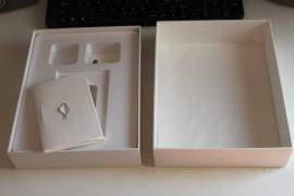 SOLO SCATOLA Apple iPad 2 Wi-Fi 3G 64 GB Italia per collezione