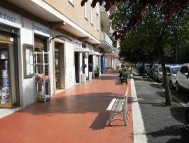 NEGOZIO C1 AFFITTO ROMA TRIONFALE MQ25+ TERRAZZO A LIVELLO 