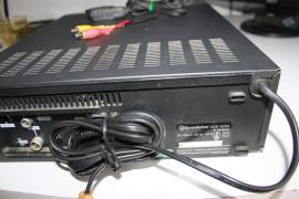 VIDEOREGISTRATORE VHS ROADSTAR VCP-5202s 220V / 12V