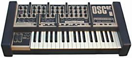 Sintetizzatore SteelPhone S 900 - Moog Polymoog - Moog Minimoog Roland Jupiter 8 e Jupiter 4. 