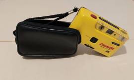 Storica Macchina fotografica Invicta DX mod.35 FXL colore giallo e custodia in similpelle 