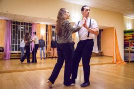 Ballare LINDY HOP e SWING da Eclectika Più