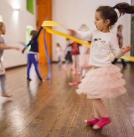 DANZA CREATIVA bimbi 3-6 anni in Eclectika