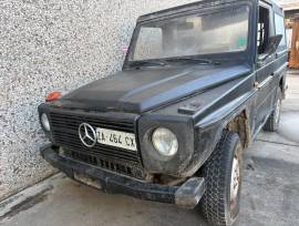 Autocarro Mercedes 240GD