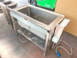 LAVATOIO ARMADIATO CON PORTA COLTELLI USATO 
