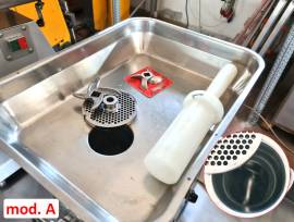 2 TRITACARNE PROFESSIONALI INOX USATI  