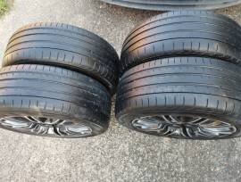 Cerchi in lega da 18 con gomme 235/50/18 Opel Insignia