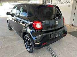 Smart Forfour 1.0 71 CV Total Black 30.000KM!