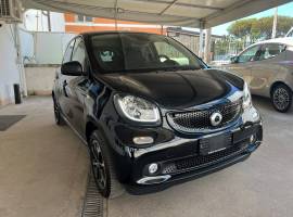 Smart Forfour 1.0 71 CV Total Black 30.000KM!
