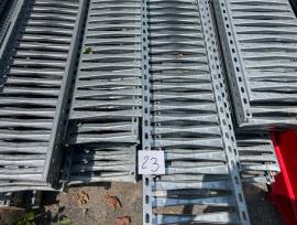 scaffalature, griglie, struttura soppalco, binari, mensole e scale in ferro, container, ceste e cass