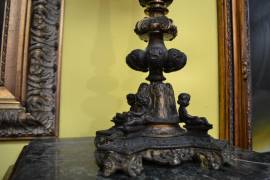 Antica coppia di candelabri in bronzo