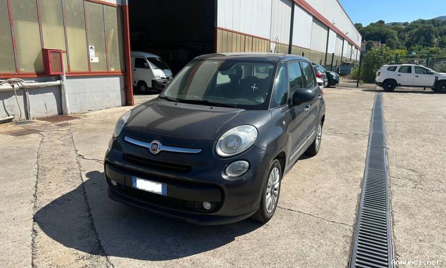 Autovettura Fiat 500L