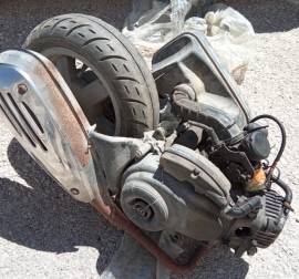 Blocco Motore Completo Vespa 50 4T Benzina 