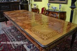 Tavolo da pranzo-riunioni intarsiato quadrato aperto fino 330 cm