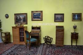 Davenport stile inglese con otto cassetti