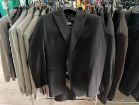 Stock capi di abbigliamento e arredo negozio