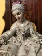 Antica statua in porcellana di Luigi Fabris raffigurante una dama settecentesca