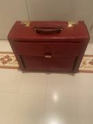 piccola valigia vintage per businessman