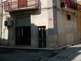 loc deposto con acqua fogna e scala acc. autonoma