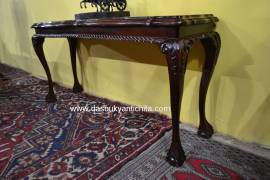 Console in mogano stile Chippendale Console in mogano stile Chippendale
