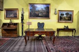 Console in mogano stile Chippendale Console in mogano stile Chippendale