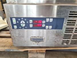 ABBATTITORE INOX 5 TEGLIE USATO ABBATTITORE INOX 5 TEGLIE USATO