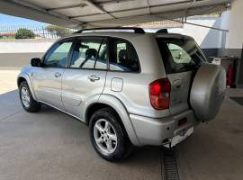 Toyota Rav 4 2.0D 4x4 Unipro’ Pelle