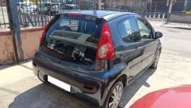 PEUGEOT 107 1.0 SWEET YEARS
