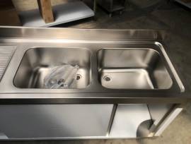 LAVANDINO NUOVO IN ACCIAIO INOX 2 VASCHE Dim. 180 x 60 LAVANDINO NUOVO IN ACCIAIO INOX 2 VASCHE Dim. 180 x 60