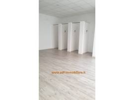 Locale commerciale di 200 mq a Monterotondo Scalo 