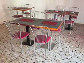 TAVOLI E SEDIE PER CAFFETTERIA USATI  