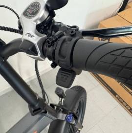 Bici Elettrica HillMiles Pieghevole Fat Bike