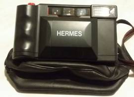 Macchina fotografica vintage Hermes 35 AFM testata nuova con custodia nera