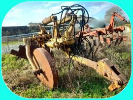 Trattore Agricolo Cingolato Allis Chalmers HD 15 con Aratro Bivomere