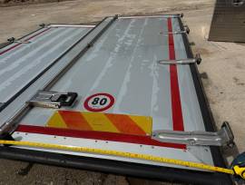 PORTE POST. E CASSETTONE PER AUTOCARRO CENTINATO