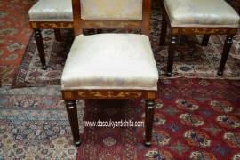 Gruppo di sei sedie-poltrone intarsiate stile olandese