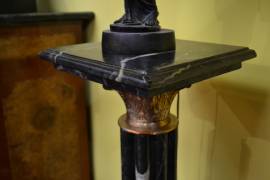 Colonna-piedistallo in marmo verde Alpi stile Impero