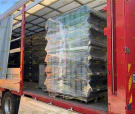 Cassette in plastica componibili e autoportanti