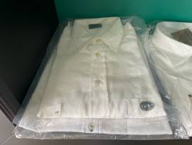Stock capi di abbigliamento e arredo negozio