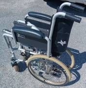 CARROZZINA DISABILI PIEGHEVOLE SLIM A RUOTE GRANDI
