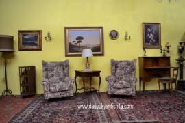 Libreria girevole a tre piani 